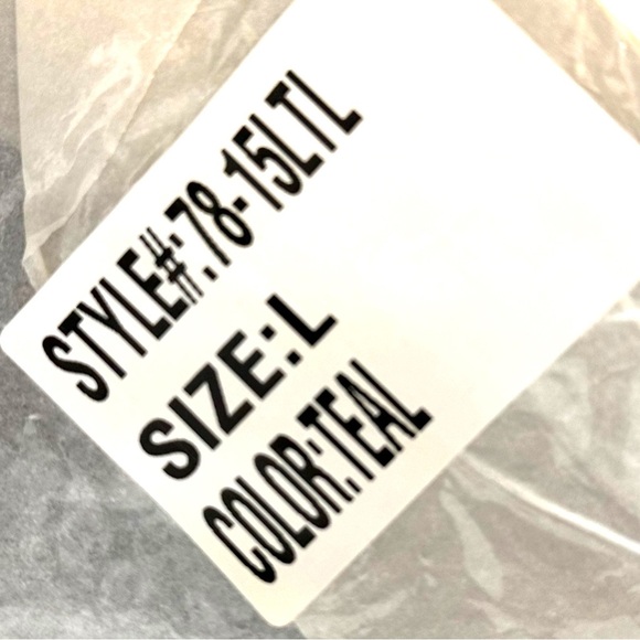 Olivaceous NWT Women’s L Large Teal Wool Blend Sweater V Neck Cut Out Neck - Picture 11 of 13